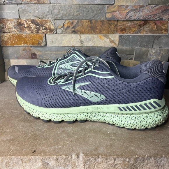 Brooks Shoes - Brooks Adrenaline GTS 20 Women's Size 10.5